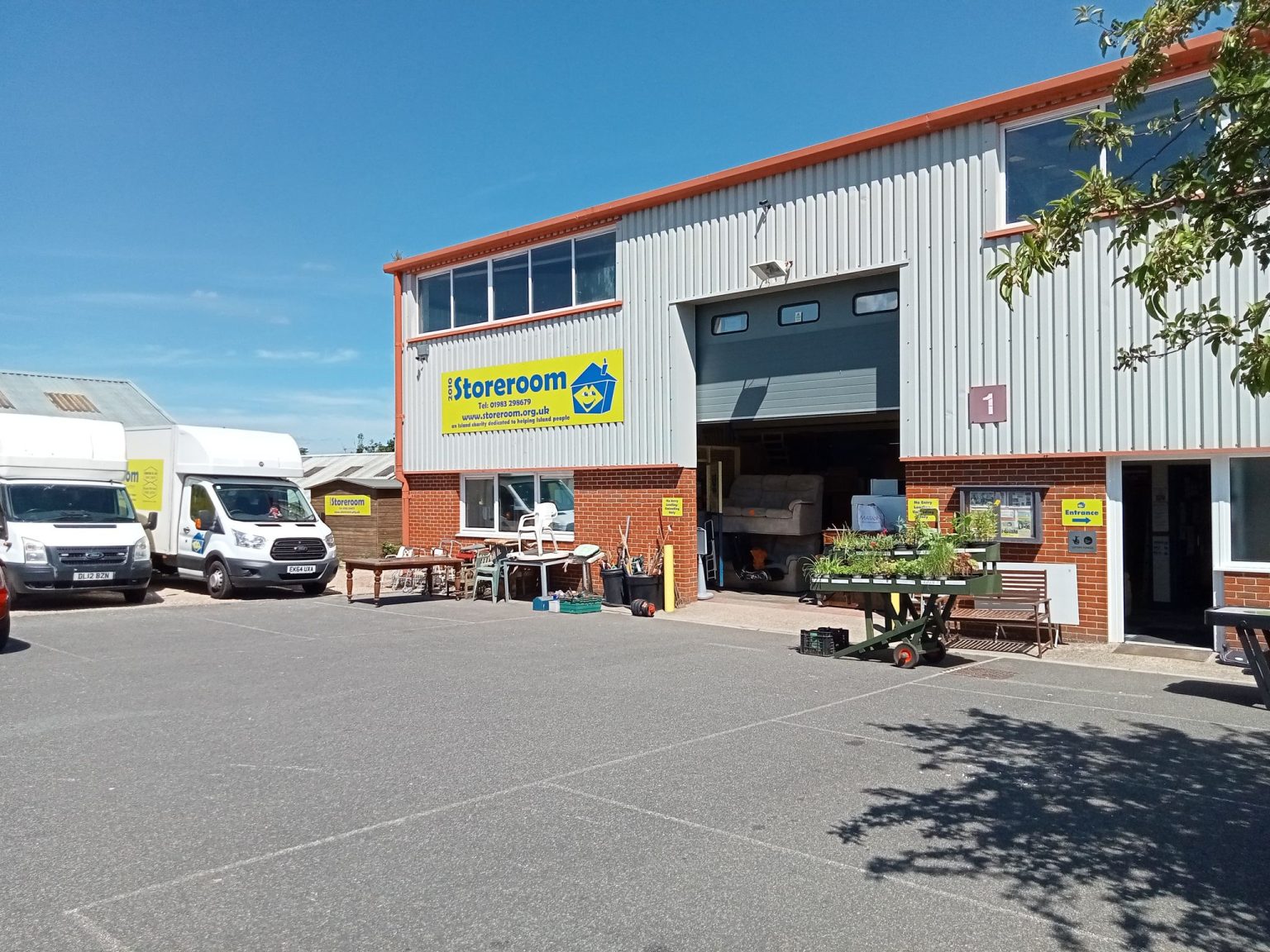 Storeroom2010 – The Isle of Wight's leading furniture re-use charity
